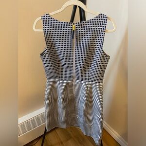 TOMMY HILFIGER- SIZE 8